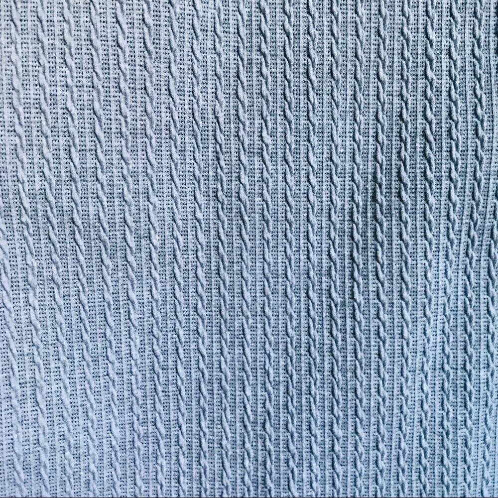 Matelasse Knit Sleeveless Turtleneck Slim Fit Top - Picture 8 of 8